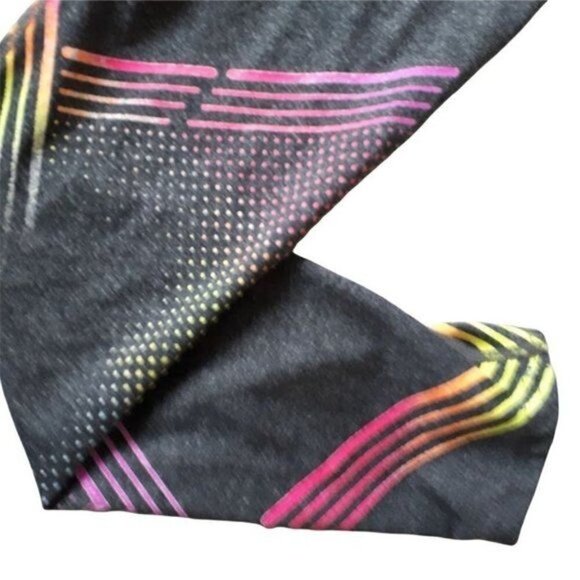 Gap Fit Activewear Leggings Gray with Multi-Color Stripes Girls Small - Picture 4 of 7